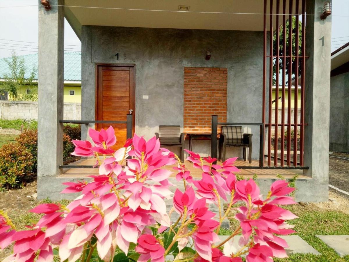 B-Tel Chomthong Resort Chiang Mai Csomthong Kültér fotó