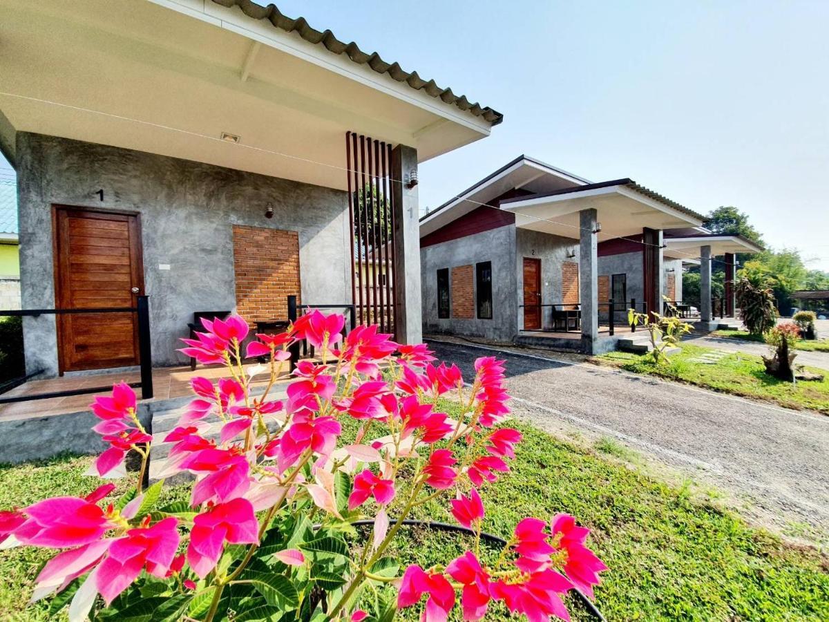 B-Tel Chomthong Resort Chiang Mai Csomthong Kültér fotó